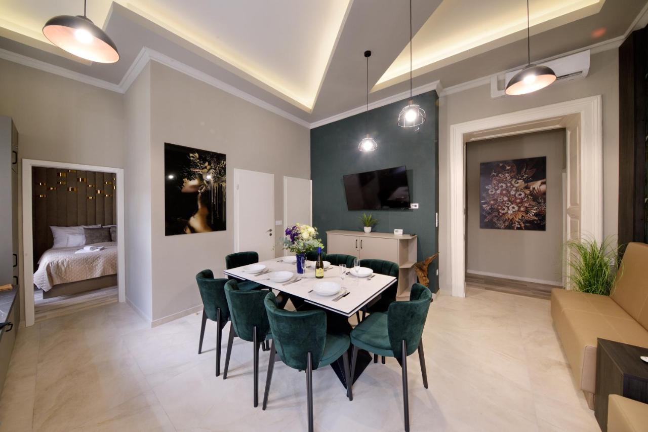 Apartment Orangehomes High Class 4 Bedroom Budapest